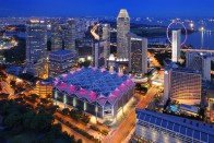 Освещение выставочного комплекса Suntec в Сингапуре